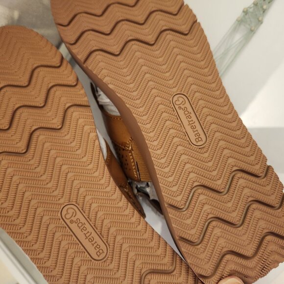 BareTraps BRETT Women's Sandals. Caramel. NIB. Size 10 - Picture 9 of 11